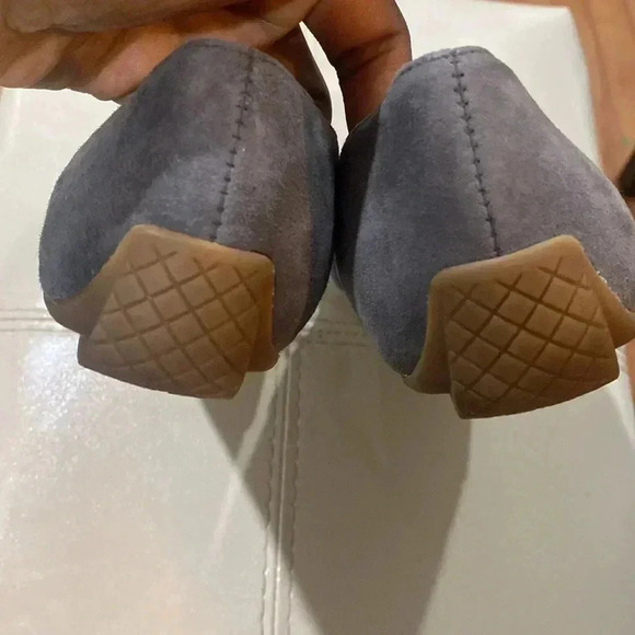 Talbots Grey Pointed Toe Suede Loafers Size 7 M - Picture 5 of 8
